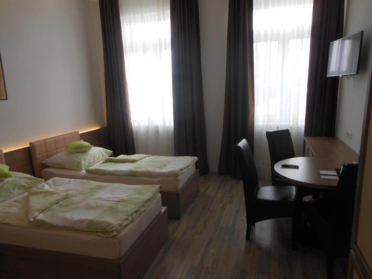 Hotel Garni Neudorfl 外观 照片